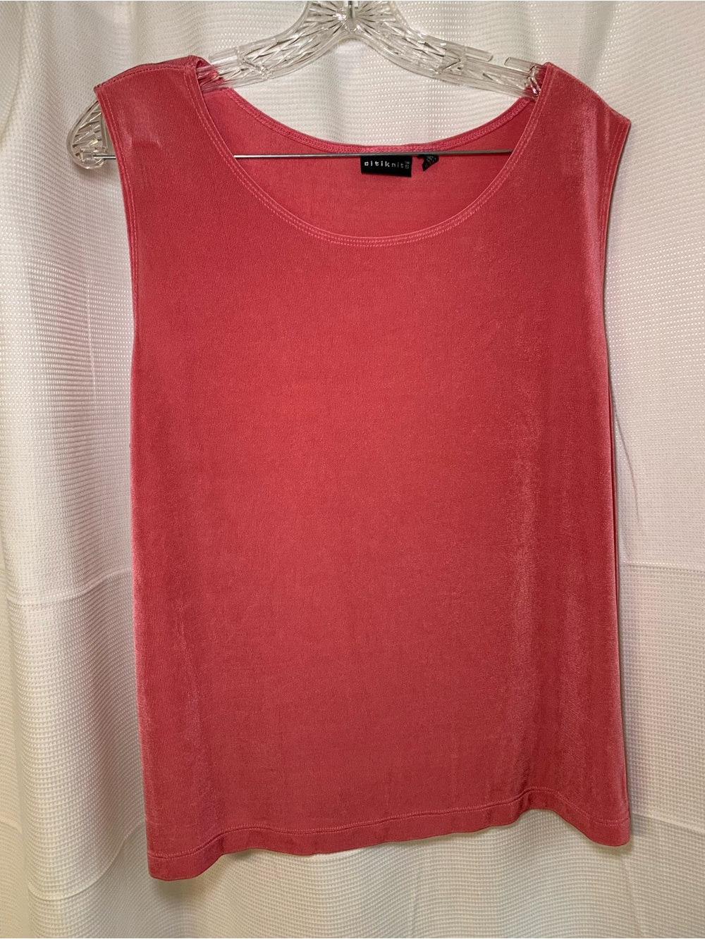 Citiknits Velvet Scoop Neck Tank in Rose